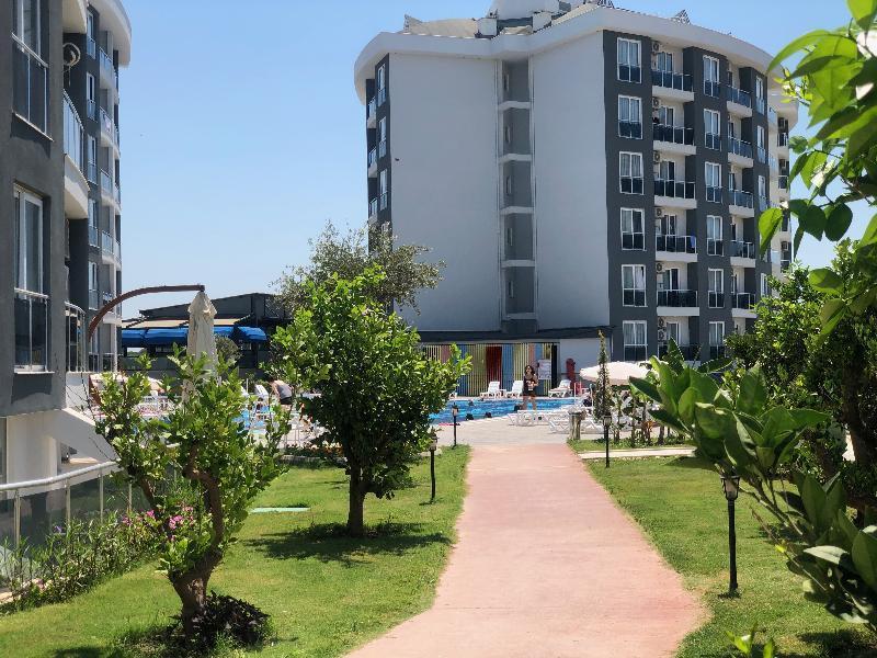 Royal Towers Hotel Lara Antalya Exterior foto