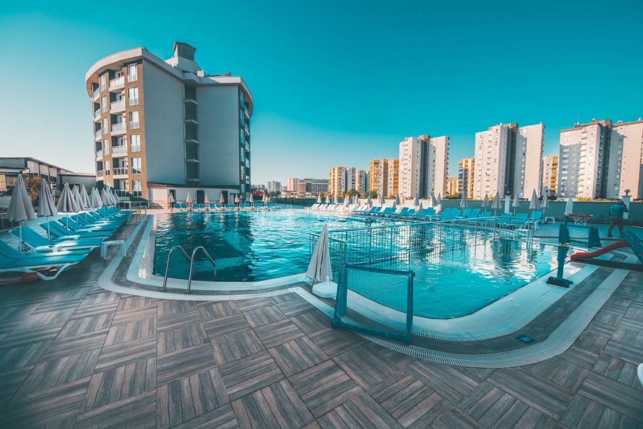 Royal Towers Hotel Lara Antalya Exterior foto